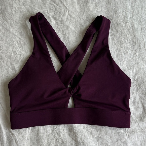 Fabletics Sports Bra - Picture 1 of 8